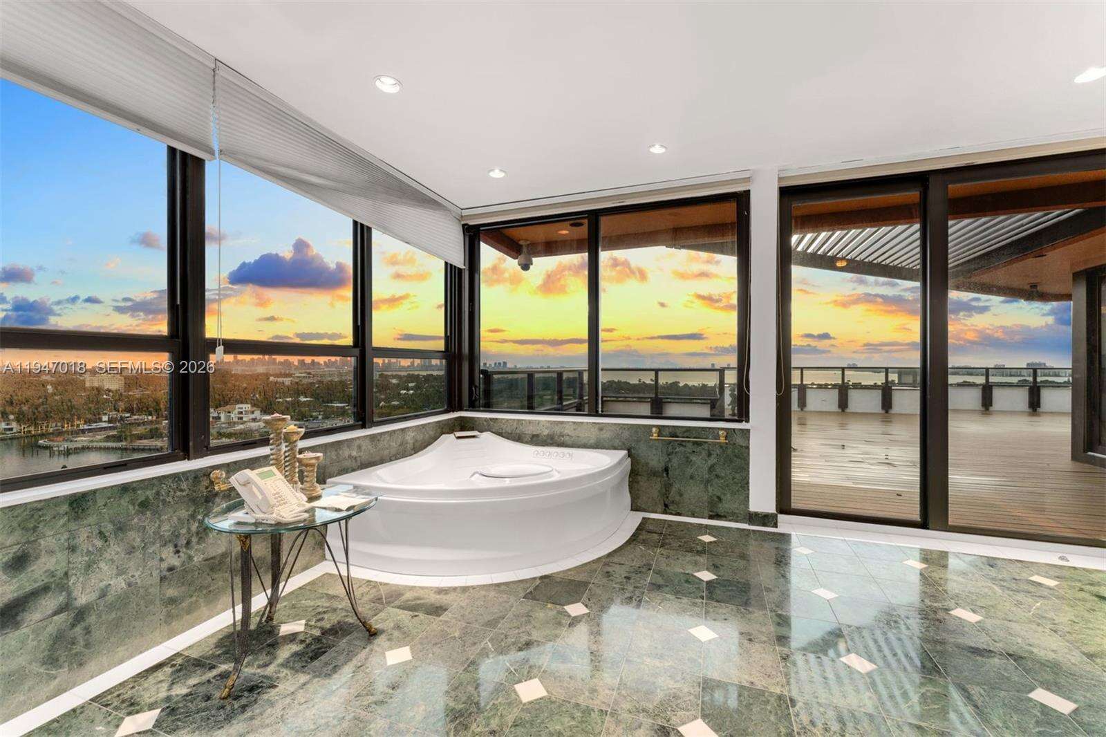 THE ALEXANDER - 5225 Collins Ave, Miami Beach, FL 33140 | Picture 34