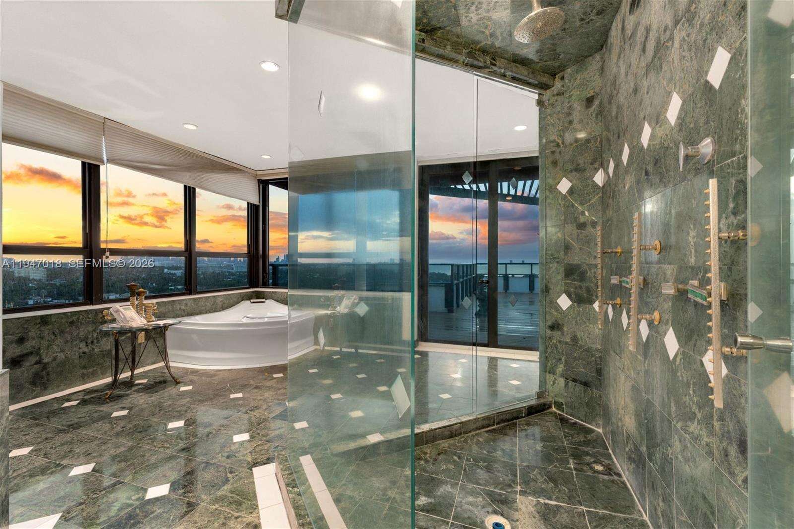 THE ALEXANDER - 5225 Collins Ave, Miami Beach, FL 33140 | Picture 35