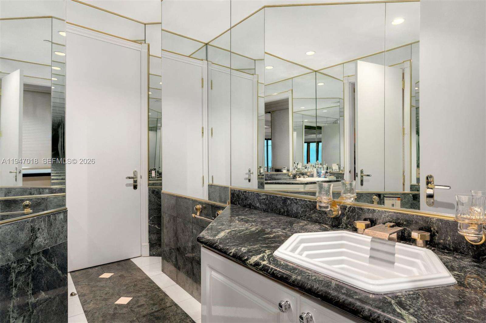 THE ALEXANDER - 5225 Collins Ave, Miami Beach, FL 33140 | Picture 36