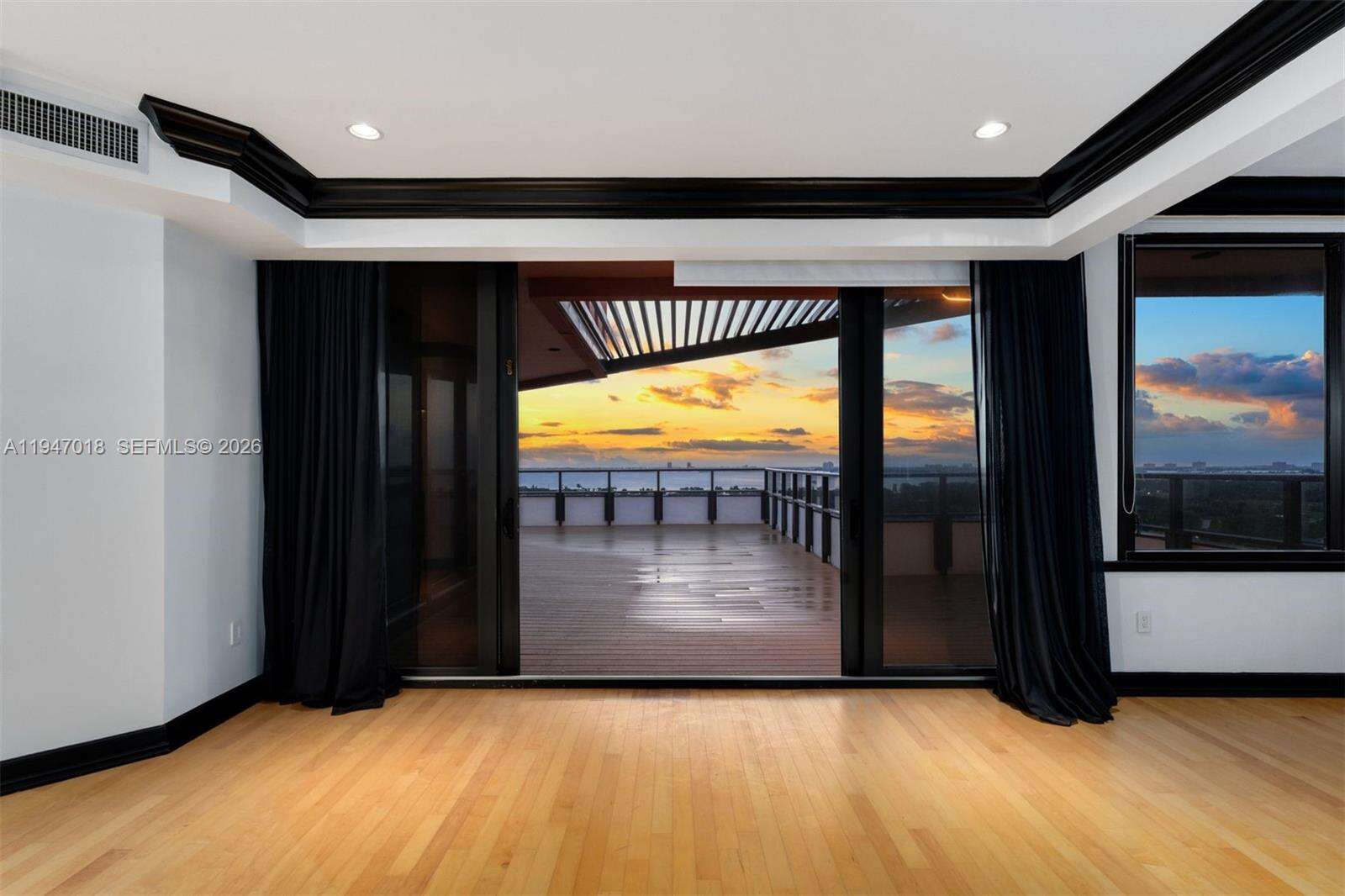 THE ALEXANDER - 5225 Collins Ave, Miami Beach, FL 33140 | Picture 38