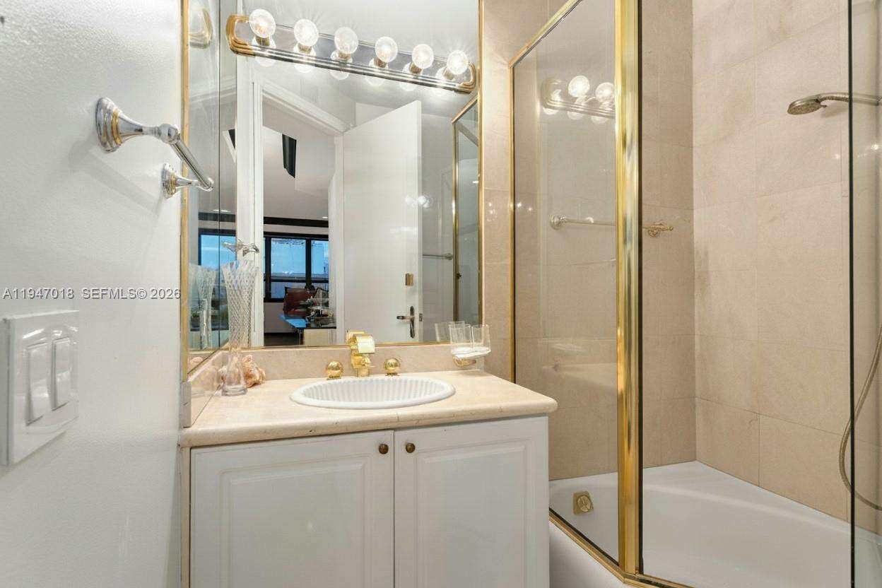 THE ALEXANDER - 5225 Collins Ave, Miami Beach, FL 33140 | Picture 39