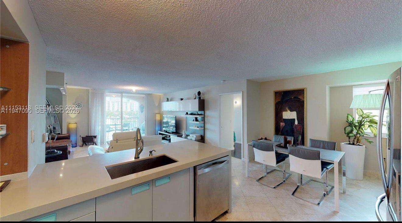 The Yacht Club At Aventura at 19877 Country Club Dr, Aventura, FL 33180 - For Sale photo 4