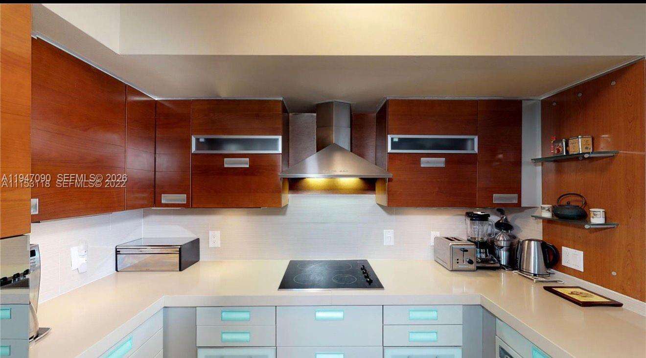 The Yacht Club At Aventura at 19877 Country Club Dr, Aventura, FL 33180 - For Sale photo 7
