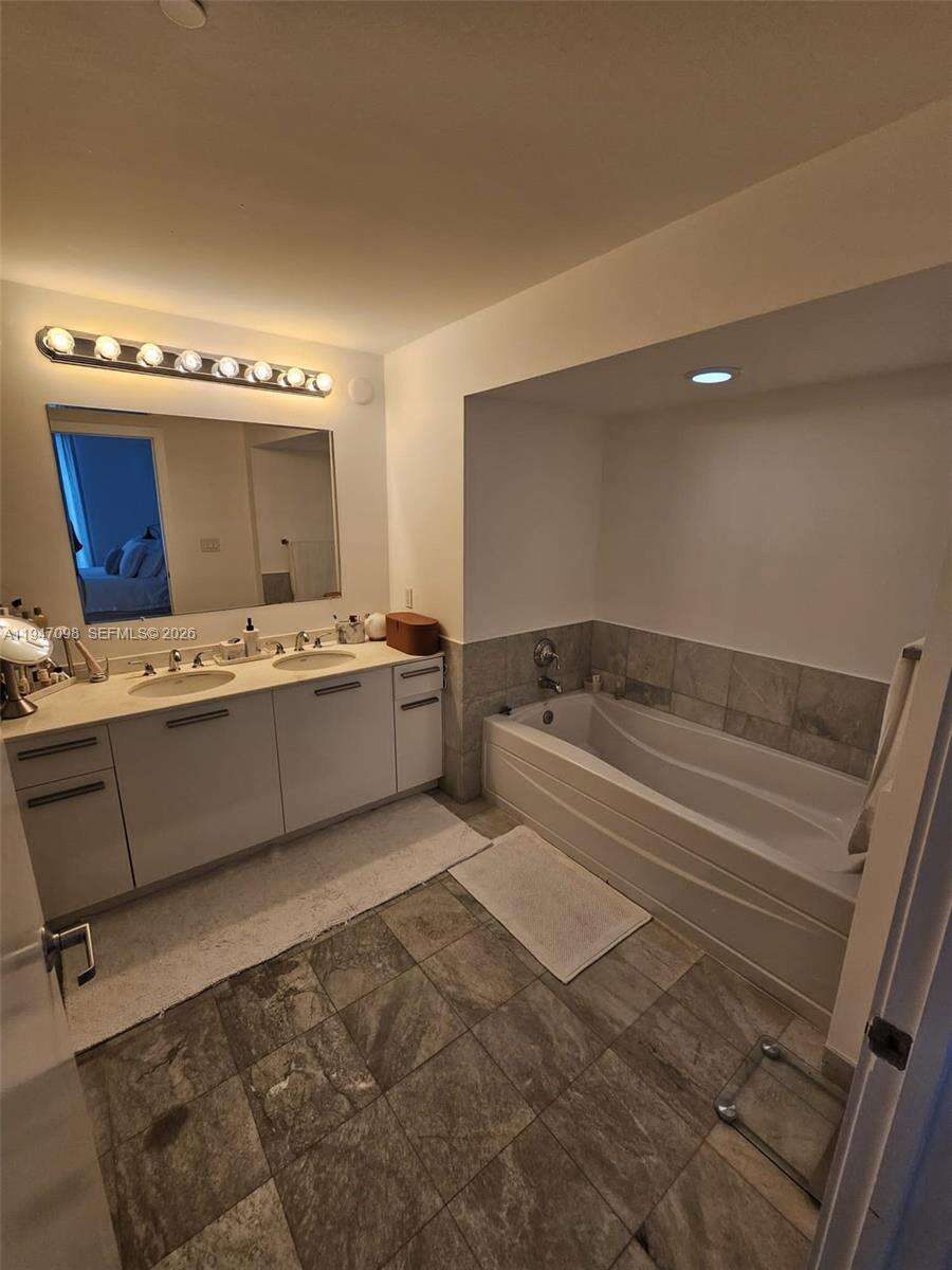 1060 Brickell at 1060 Brickell Ave, Miami, FL 33131 - For Sale photo 20