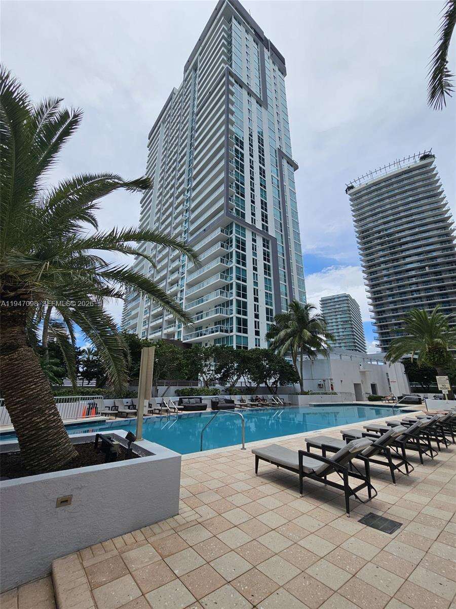 1060 Brickell at 1060 Brickell Ave, Miami, FL 33131 - For Sale photo 22