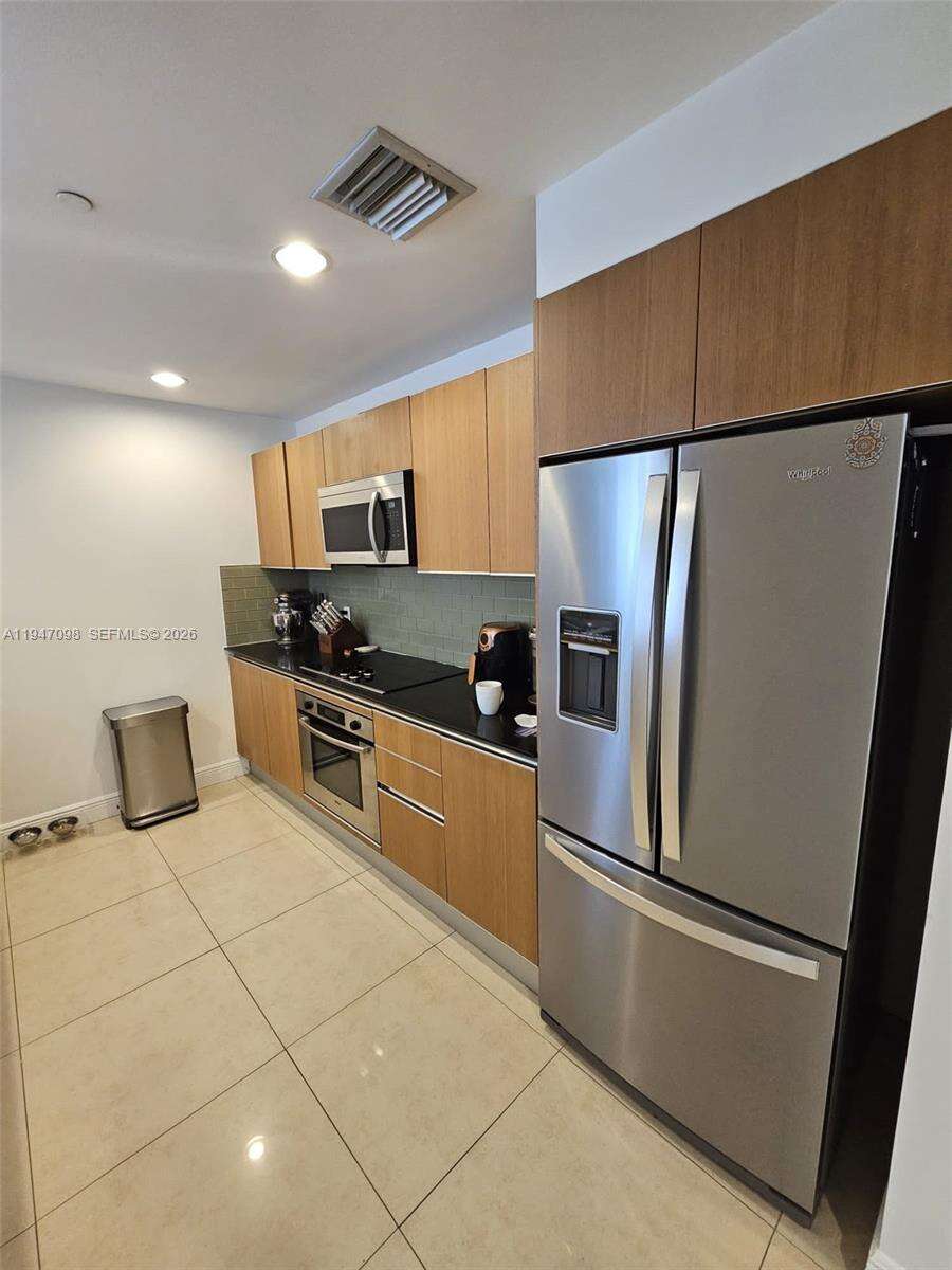 1060 Brickell at 1060 Brickell Ave, Miami, FL 33131 - For Sale photo 9