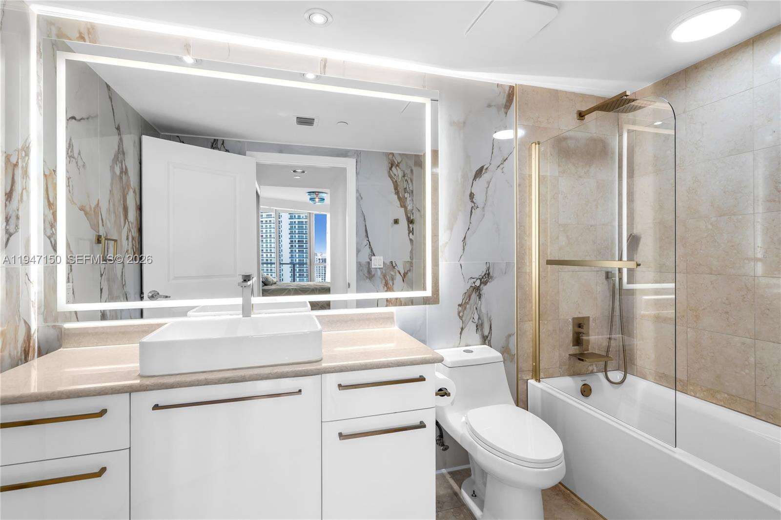 OCEAN PALMS - 3101 Ocean Dr, Hollywood, FL 33019 | Picture 15