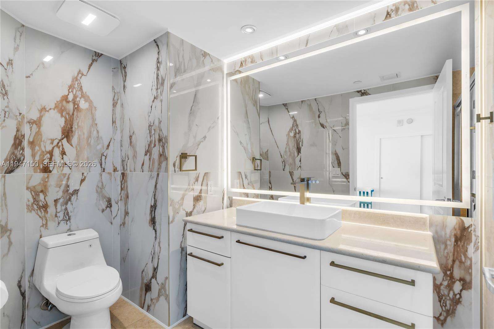 OCEAN PALMS - 3101 Ocean Dr, Hollywood, FL 33019 | Picture 19