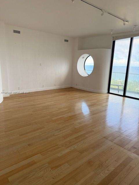 TURNBERRY ISLE - 19707 Turnberry Way, Aventura, FL 33180 | Picture 10