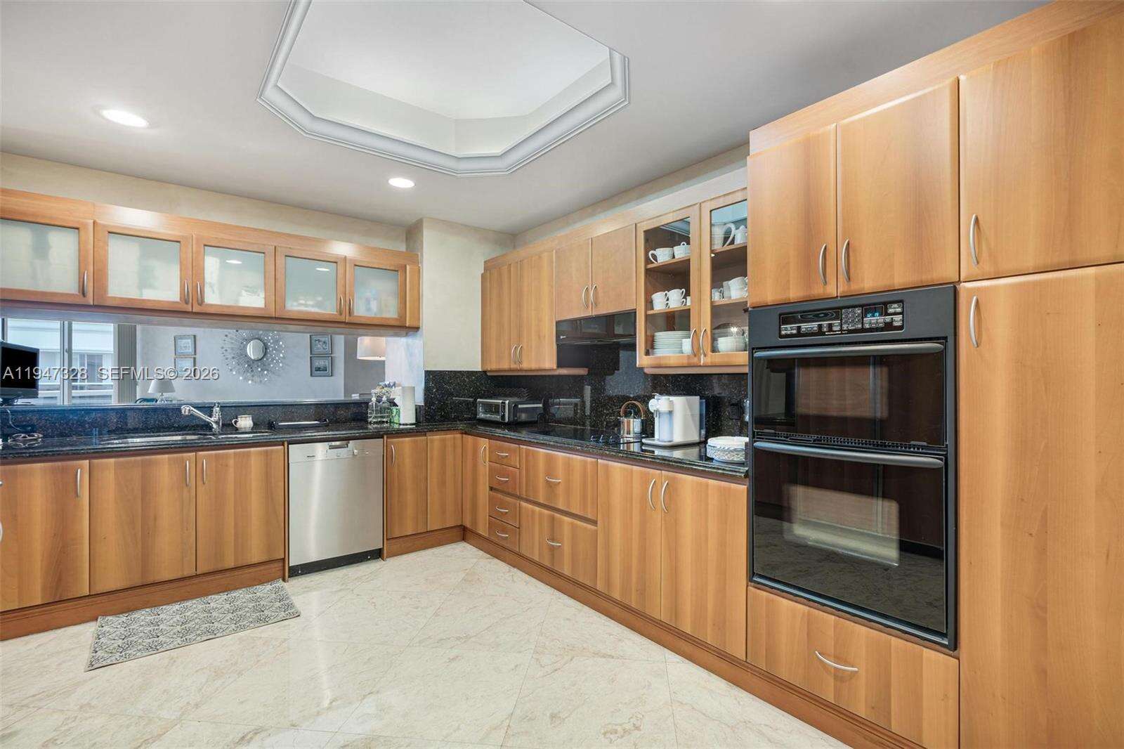 SOLIMAR - 9595 Collins Ave, Surfside, FL 33154 | Picture 8