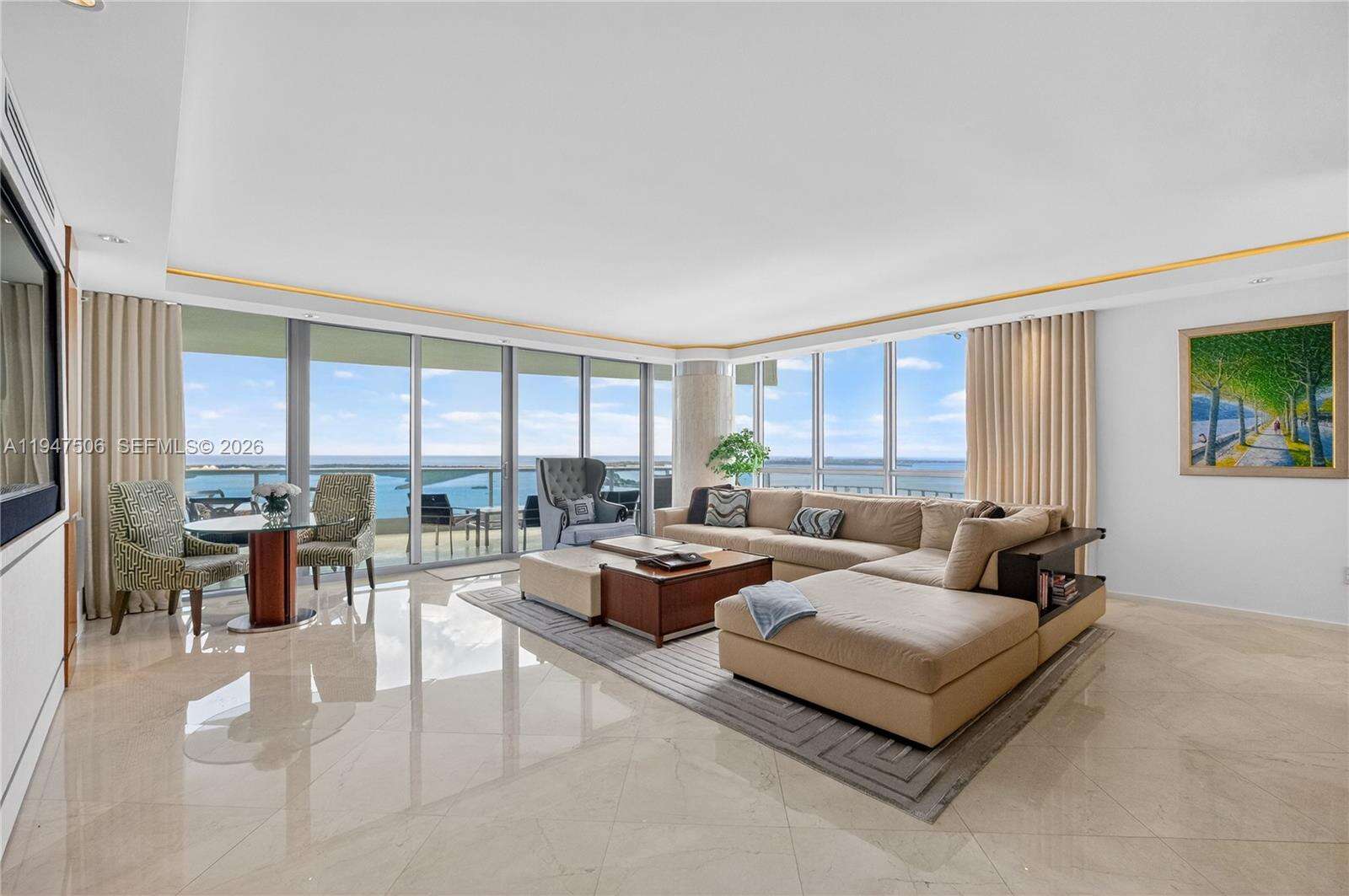 JADE RESIDENCES AT BRICKELL BAY - 1331 Brickell Bay Dr, Miami, FL 33131 | Picture 11