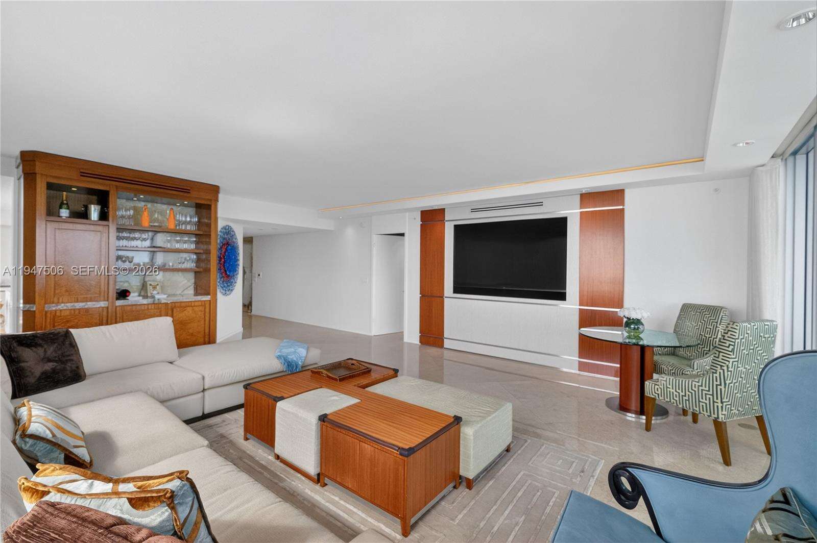 JADE RESIDENCES AT BRICKELL BAY - 1331 Brickell Bay Dr, Miami, FL 33131 | Picture 12