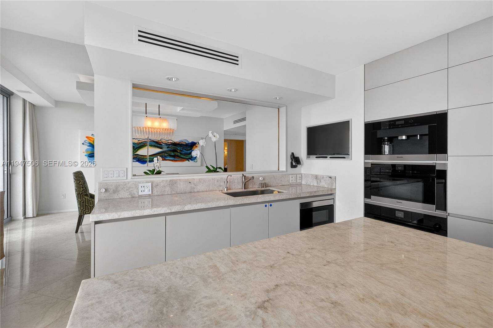 JADE RESIDENCES AT BRICKELL BAY - 1331 Brickell Bay Dr, Miami, FL 33131 | Picture 15