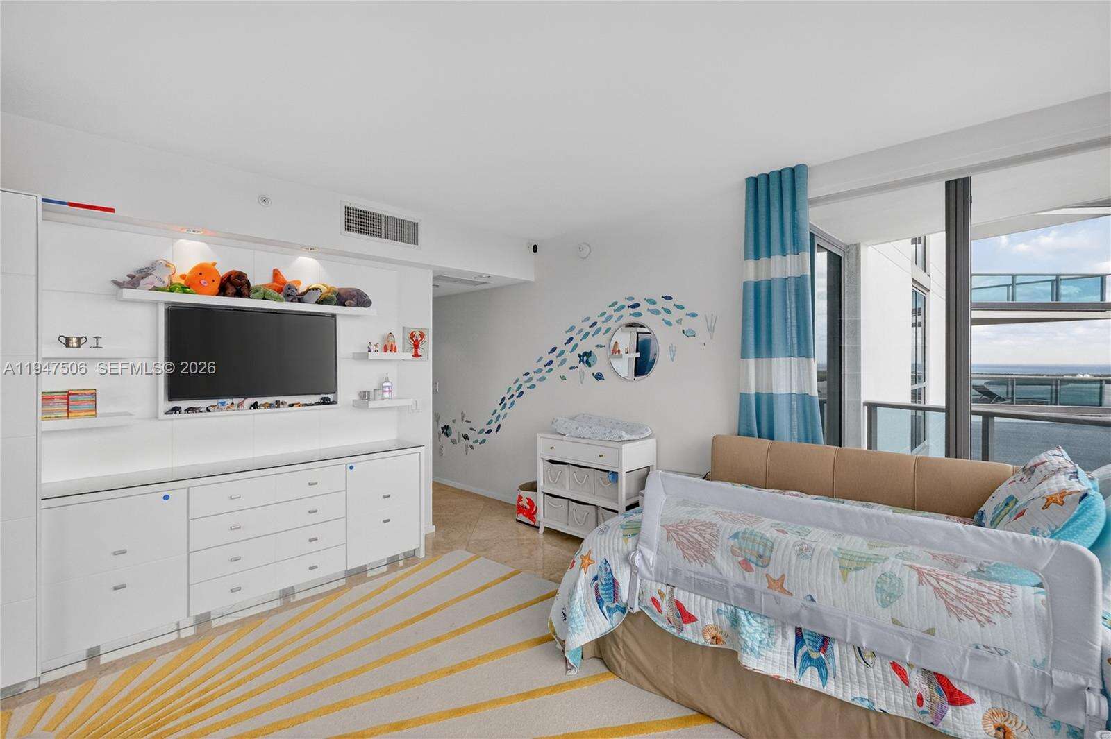 JADE RESIDENCES AT BRICKELL BAY - 1331 Brickell Bay Dr, Miami, FL 33131 | Picture 22