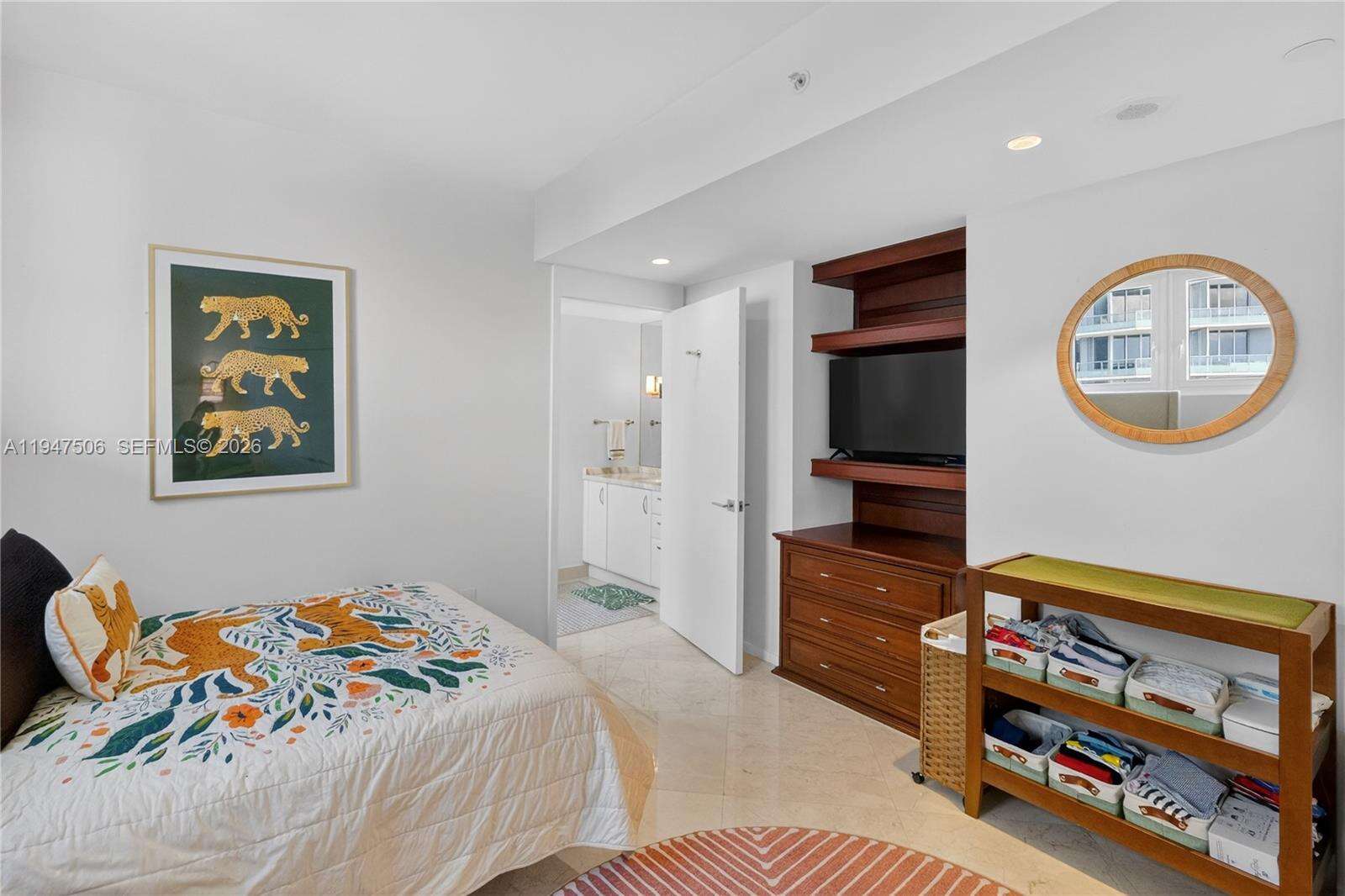 JADE RESIDENCES AT BRICKELL BAY - 1331 Brickell Bay Dr, Miami, FL 33131 | Picture 31