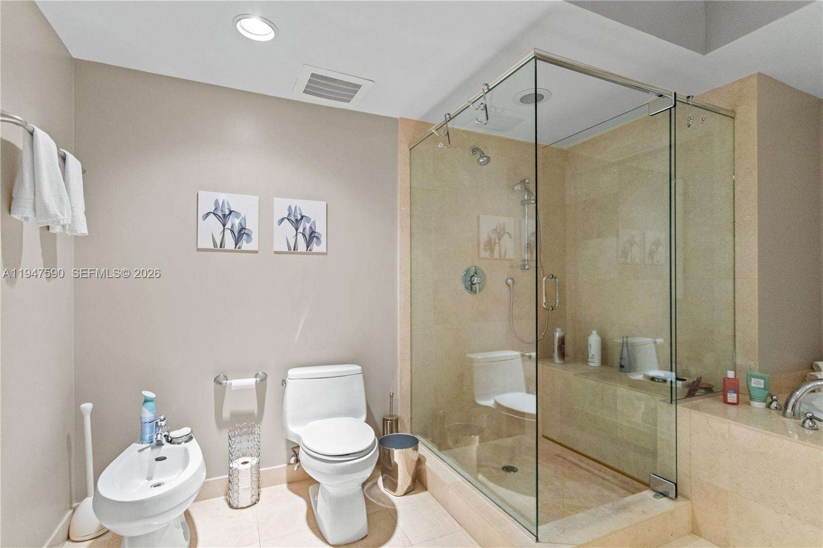 THE BEACH CLUB - 1850 Ocean Dr, Hallandale Beach, FL 33009 | Picture 27