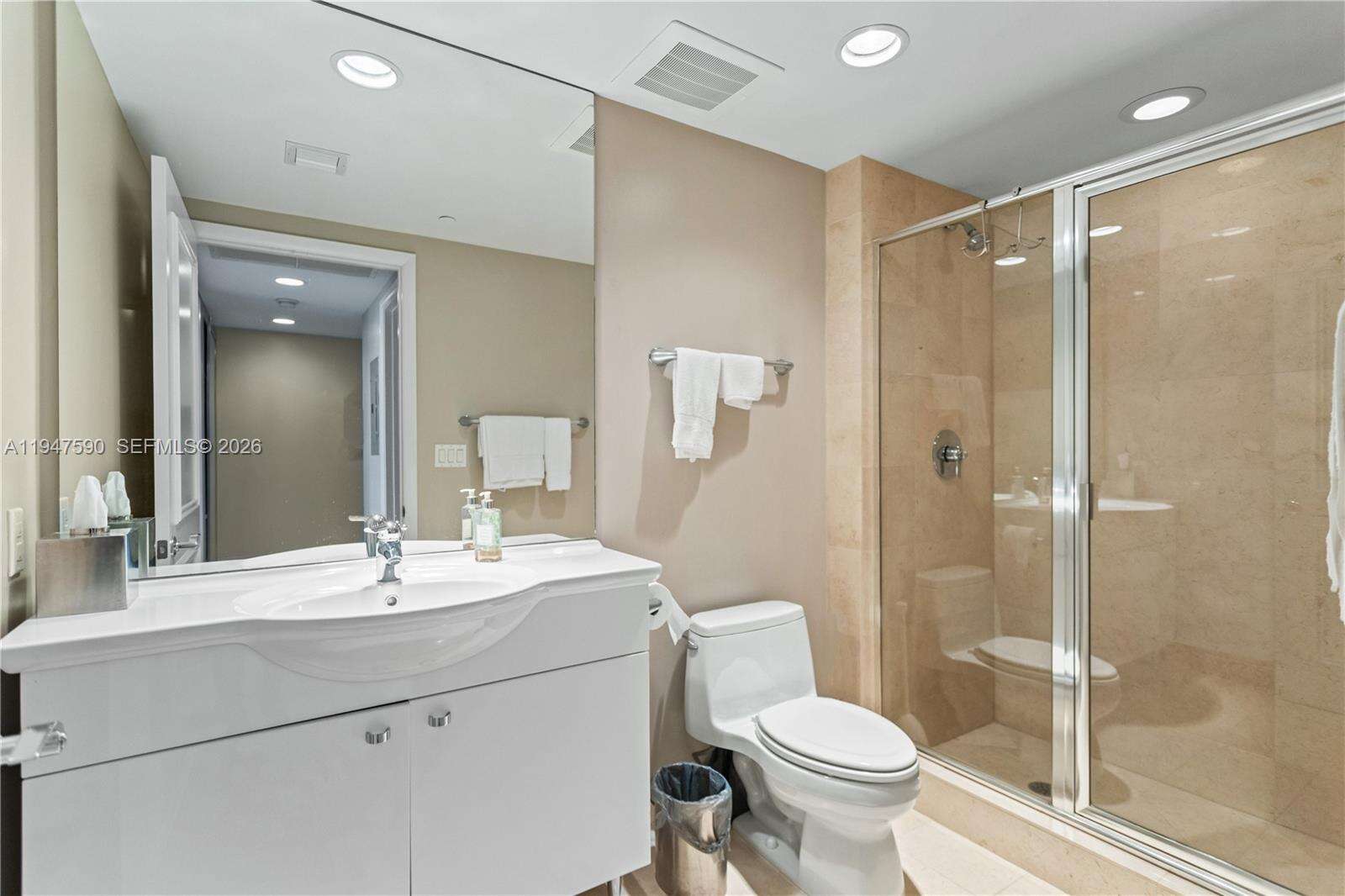 THE BEACH CLUB - 1850 Ocean Dr, Hallandale Beach, FL 33009 | Picture 31