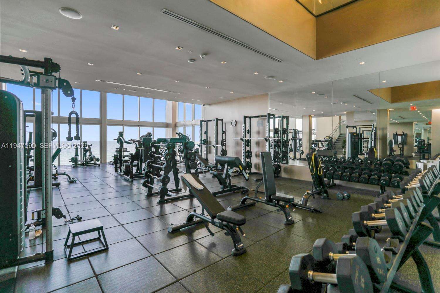 THE BEACH CLUB - 1850 Ocean Dr, Hallandale Beach, FL 33009 | Picture 37