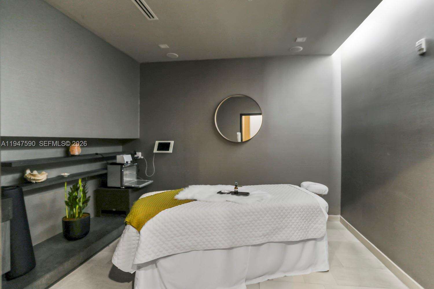 THE BEACH CLUB - 1850 Ocean Dr, Hallandale Beach, FL 33009 | Picture 39