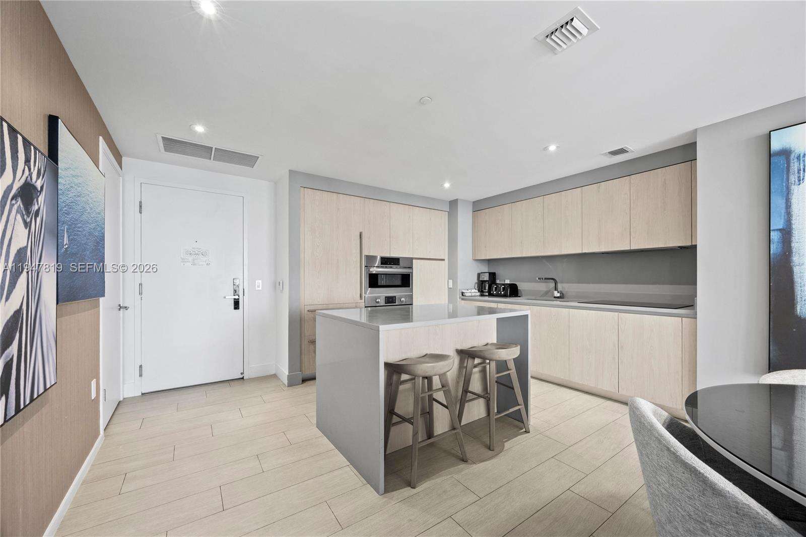 Hyde Beach House at 4010 Ocean Dr, Hollywood, FL 33019 - For Sale photo 13