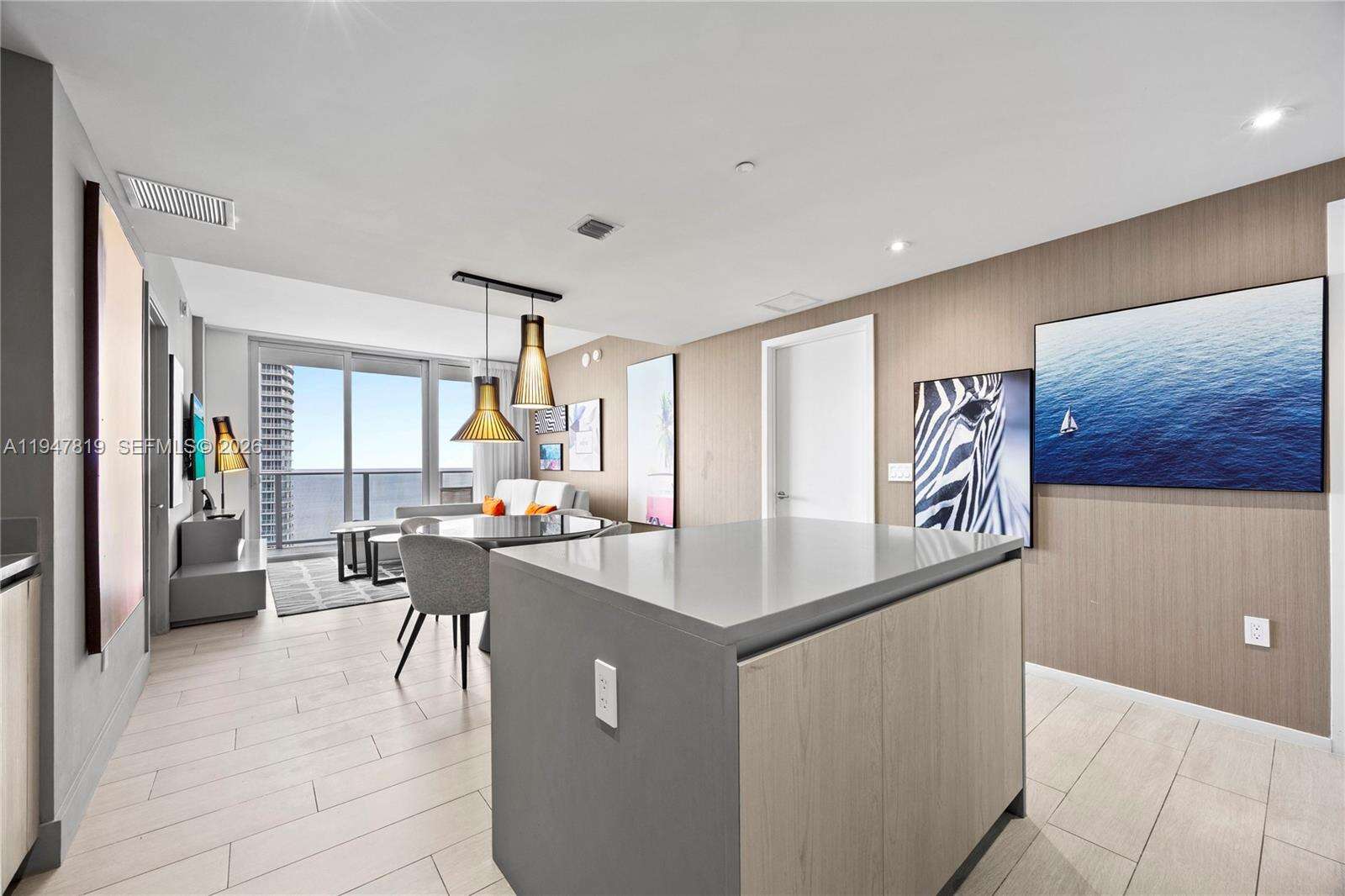 Hyde Beach House at 4010 Ocean Dr, Hollywood, FL 33019 - For Sale photo 14