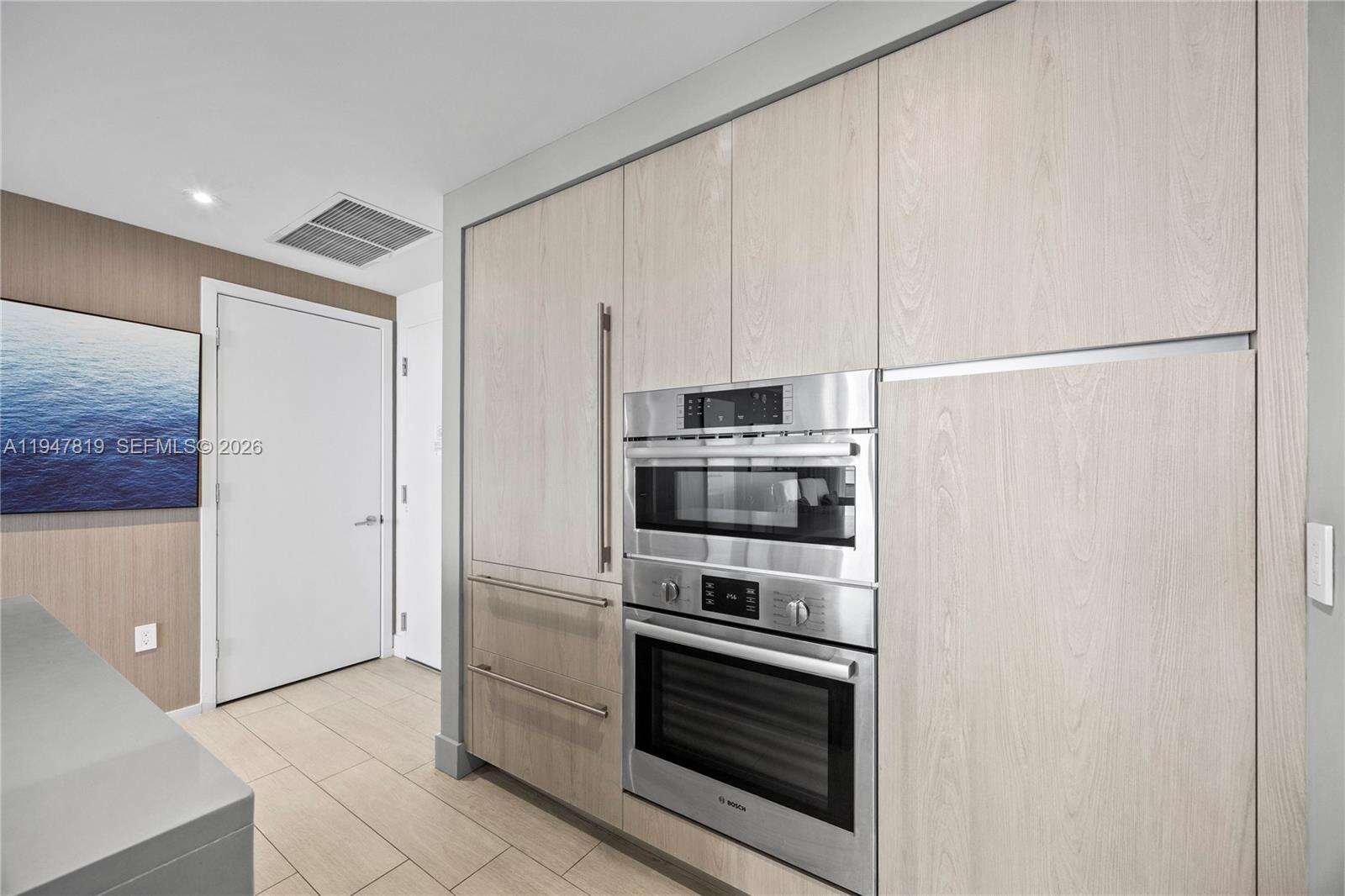 Hyde Beach House at 4010 Ocean Dr, Hollywood, FL 33019 - For Sale photo 16