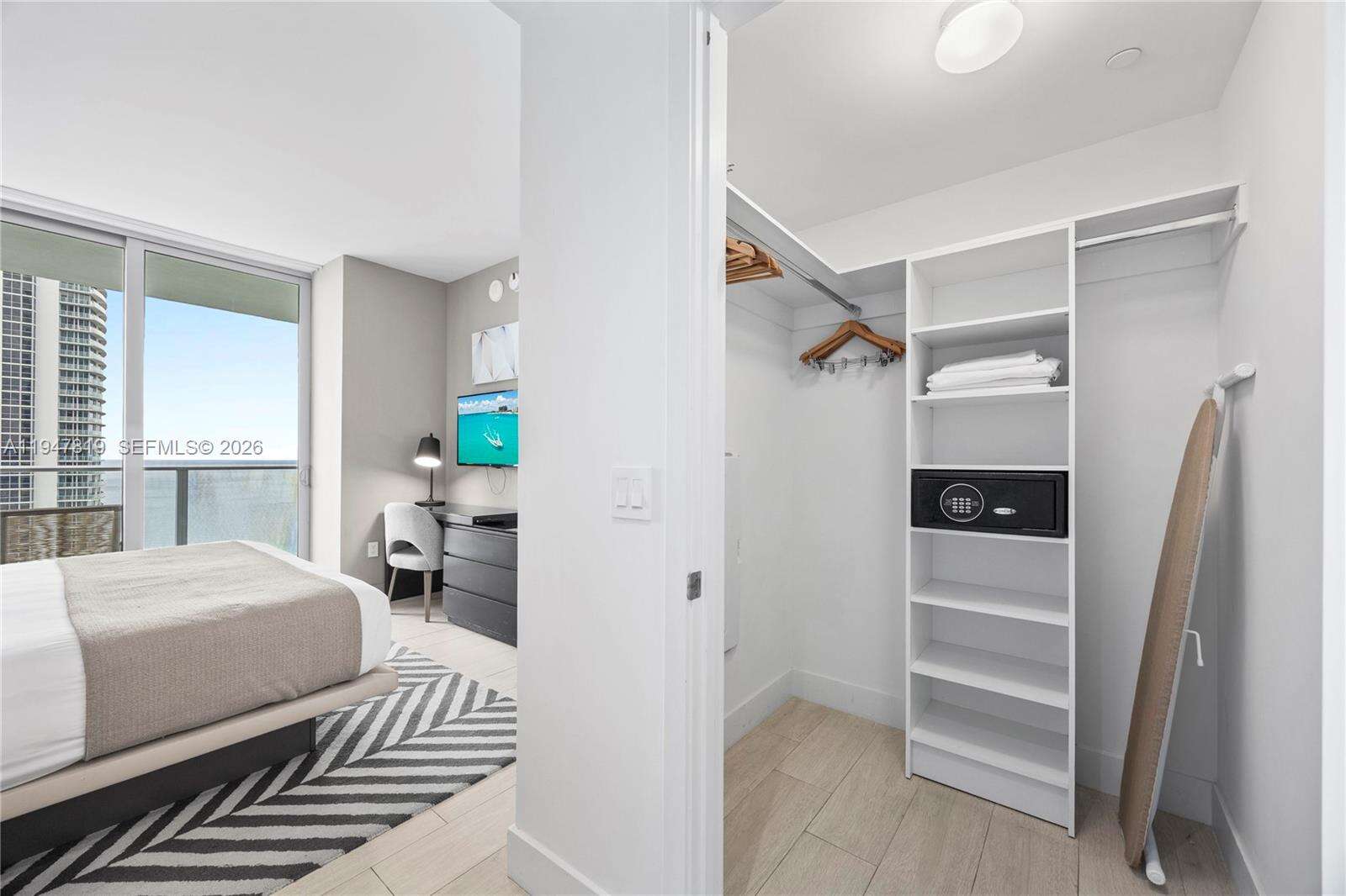 Hyde Beach House at 4010 Ocean Dr, Hollywood, FL 33019 - For Sale photo 18
