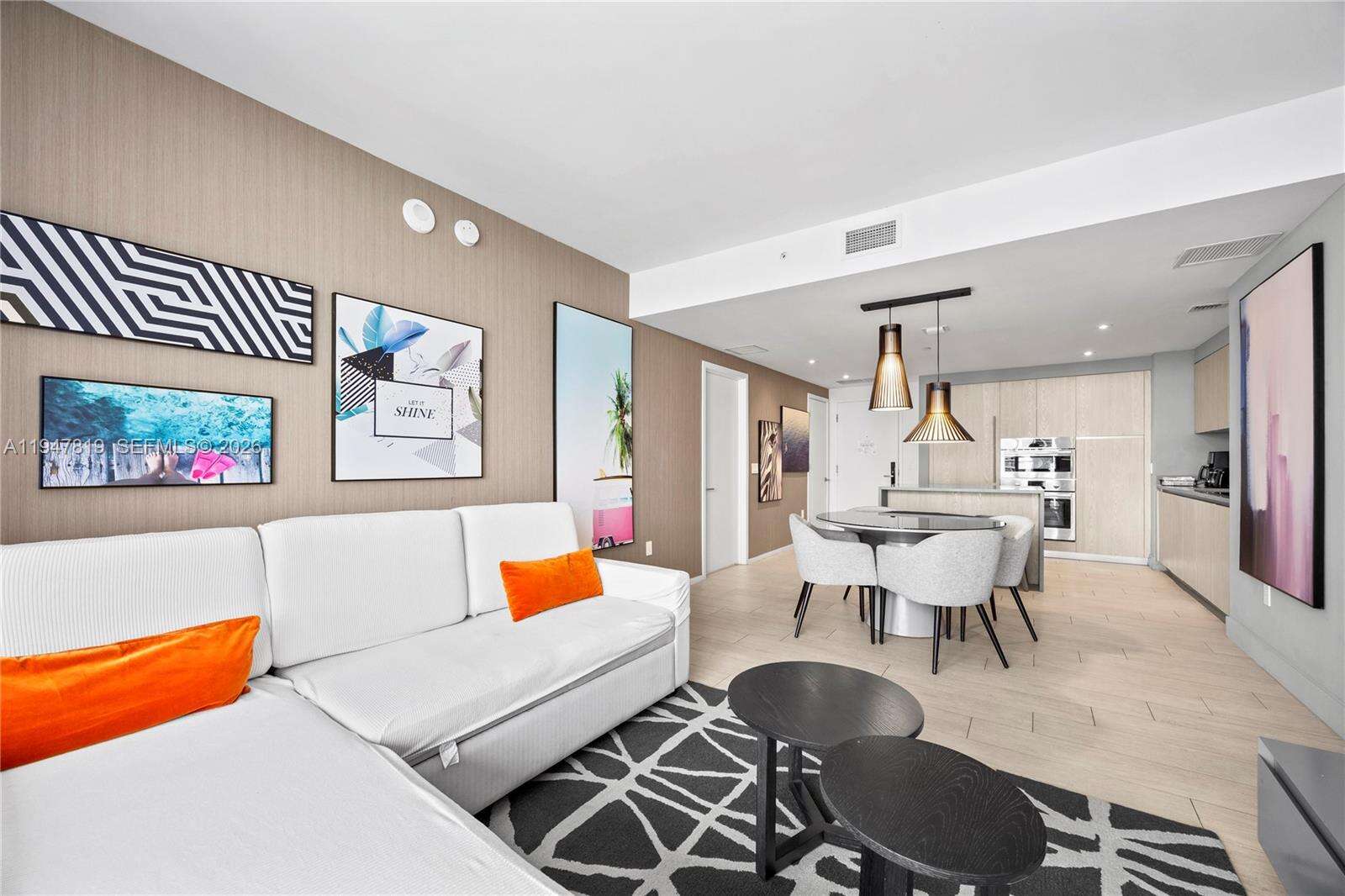 Hyde Beach House at 4010 Ocean Dr, Hollywood, FL 33019 - For Sale photo 3