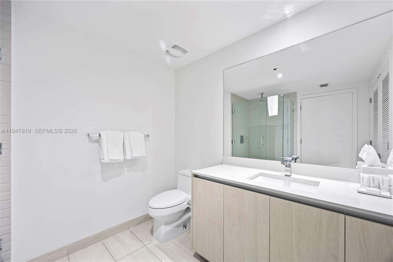 Hyde Beach House at 4010 Ocean Dr, Hollywood, FL 33019 - For Sale photo 32