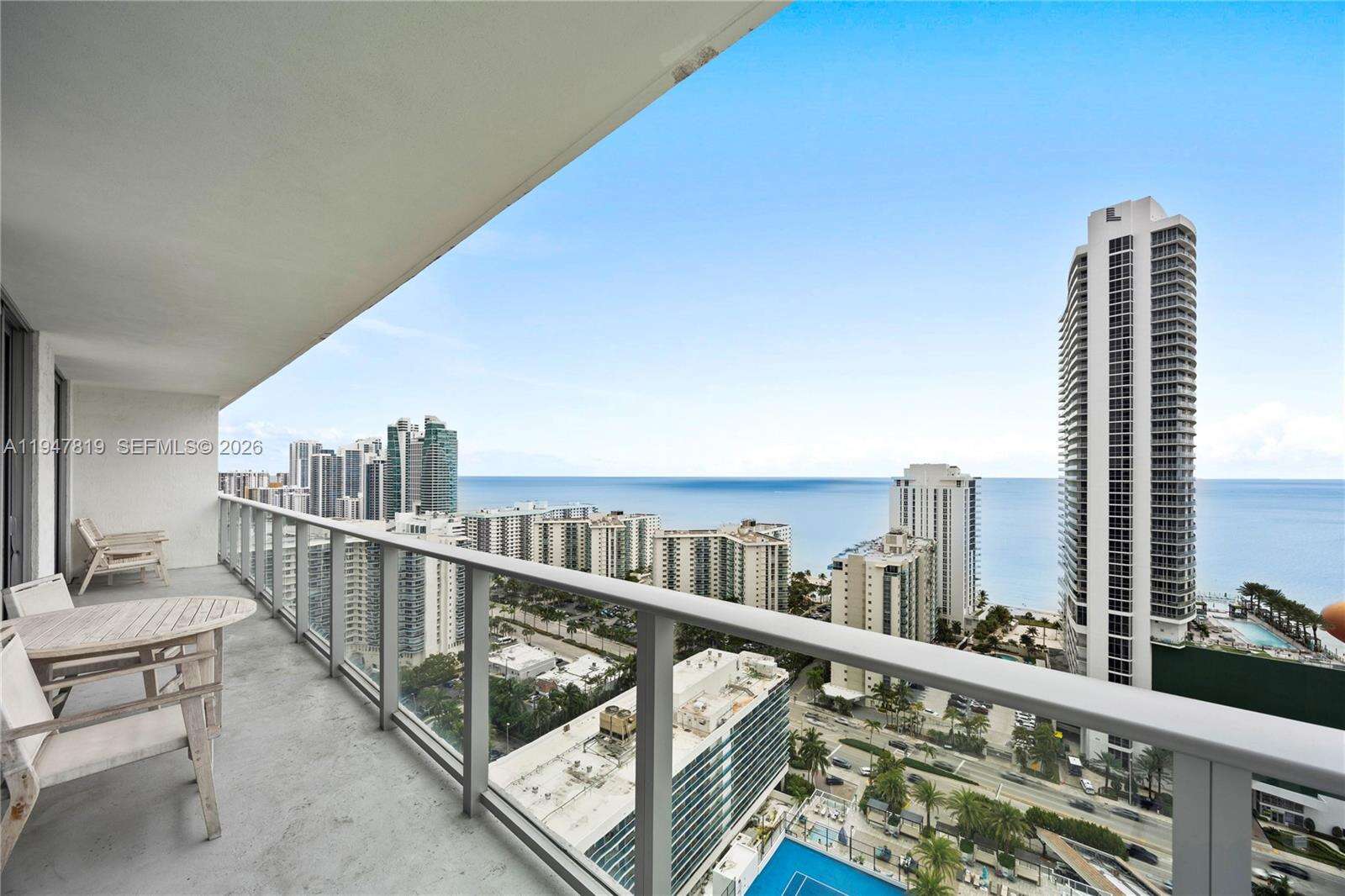 Hyde Beach House at 4010 Ocean Dr, Hollywood, FL 33019 - For Sale photo 7