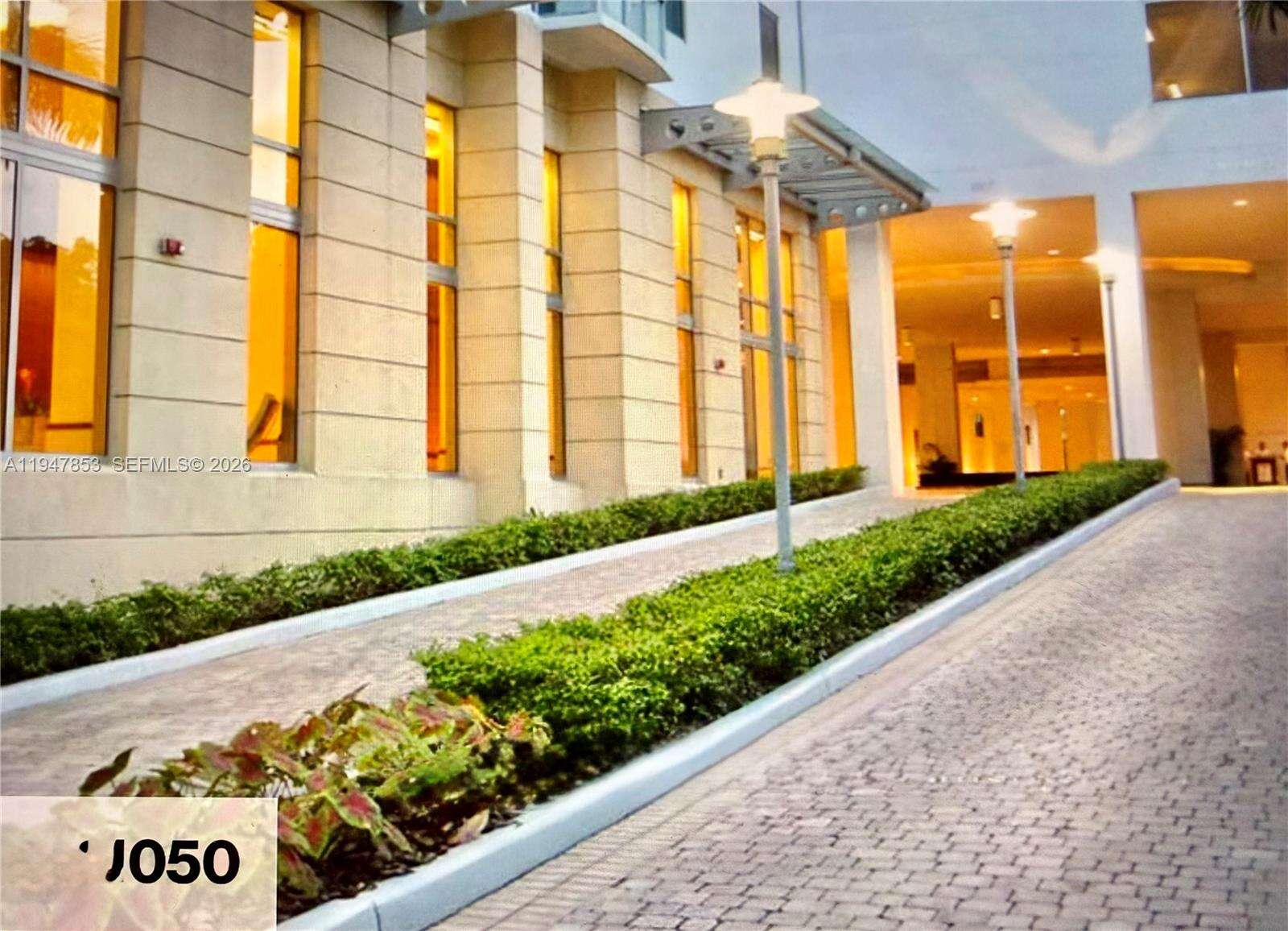 1060 Brickell at 1050 Brickell Ave, Miami, FL 33131 - For Sale photo 12