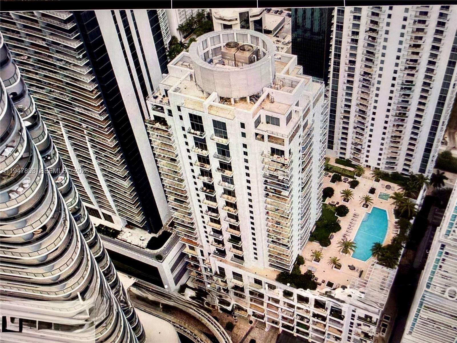 1060 Brickell at 1050 Brickell Ave, Miami, FL 33131 - For Sale photo 15
