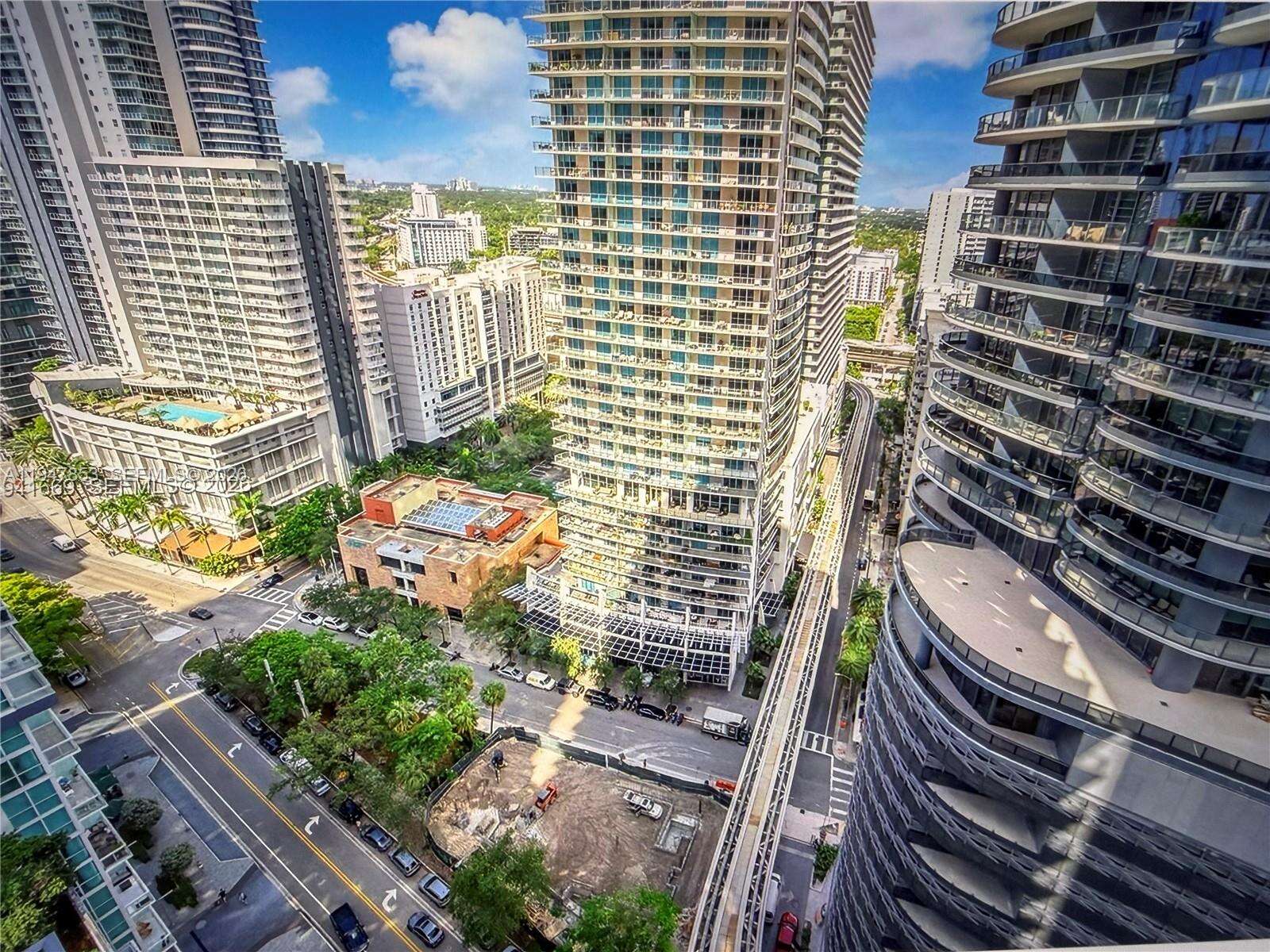 1060 Brickell at 1050 Brickell Ave, Miami, FL 33131 - For Sale photo 3