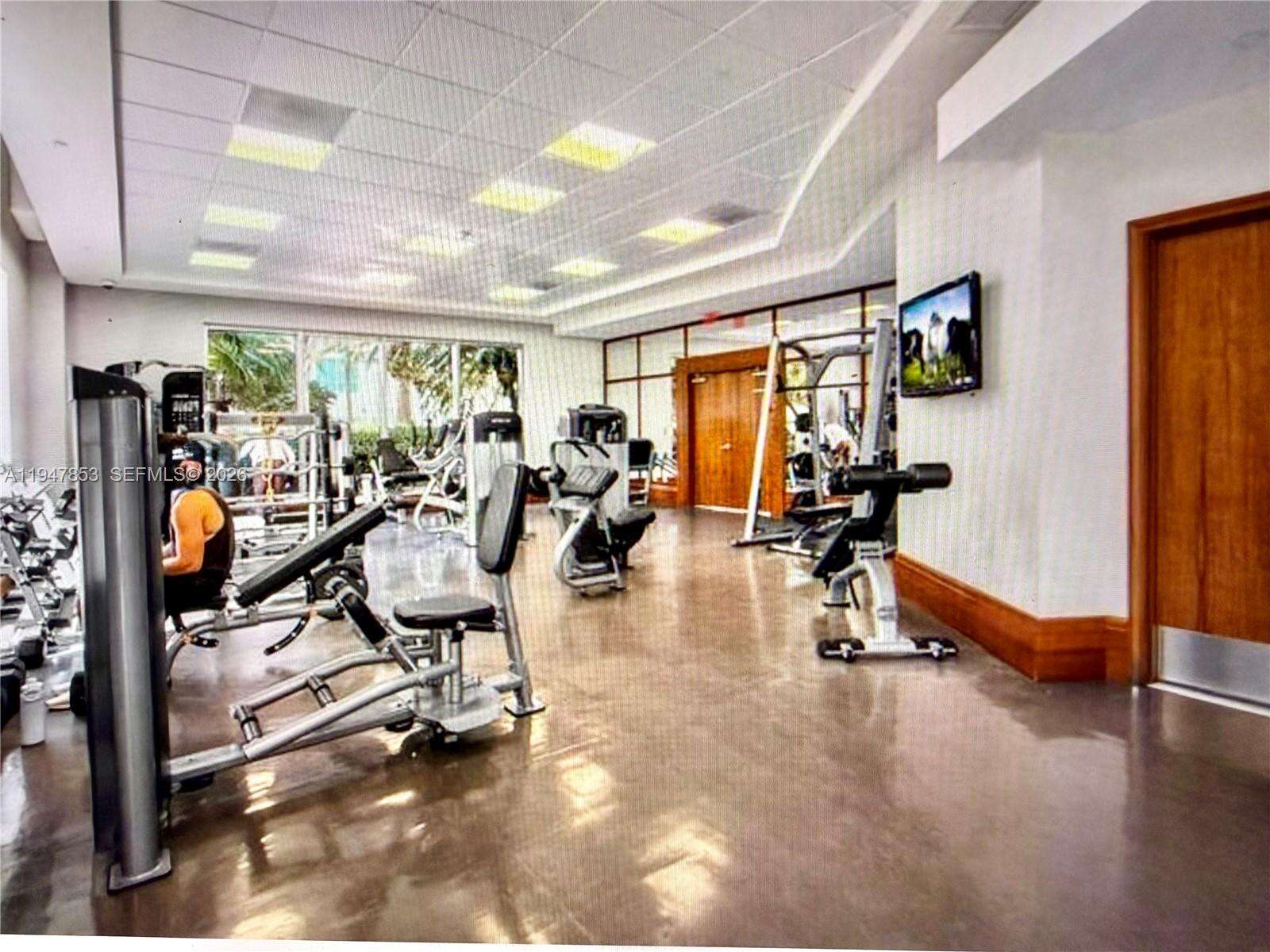 1060 Brickell at 1050 Brickell Ave, Miami, FL 33131 - For Sale photo 6