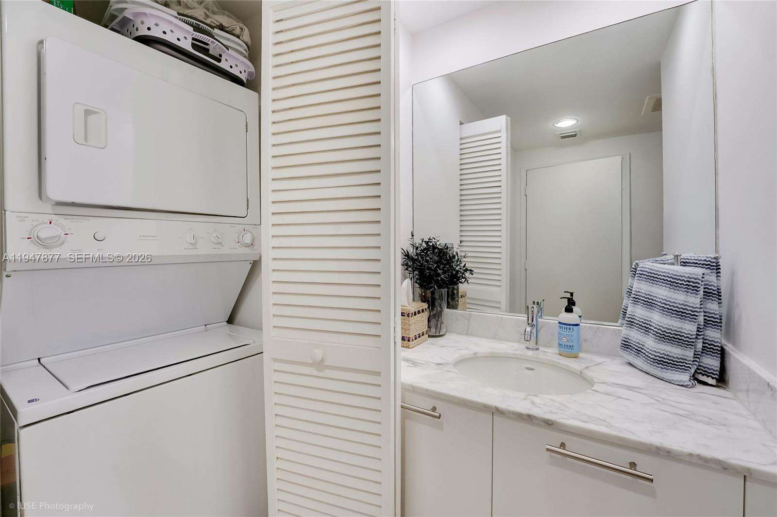 The Plaza On Brickell West at 951 Brickell Ave, Miami, FL 33131 - For Sale photo 11