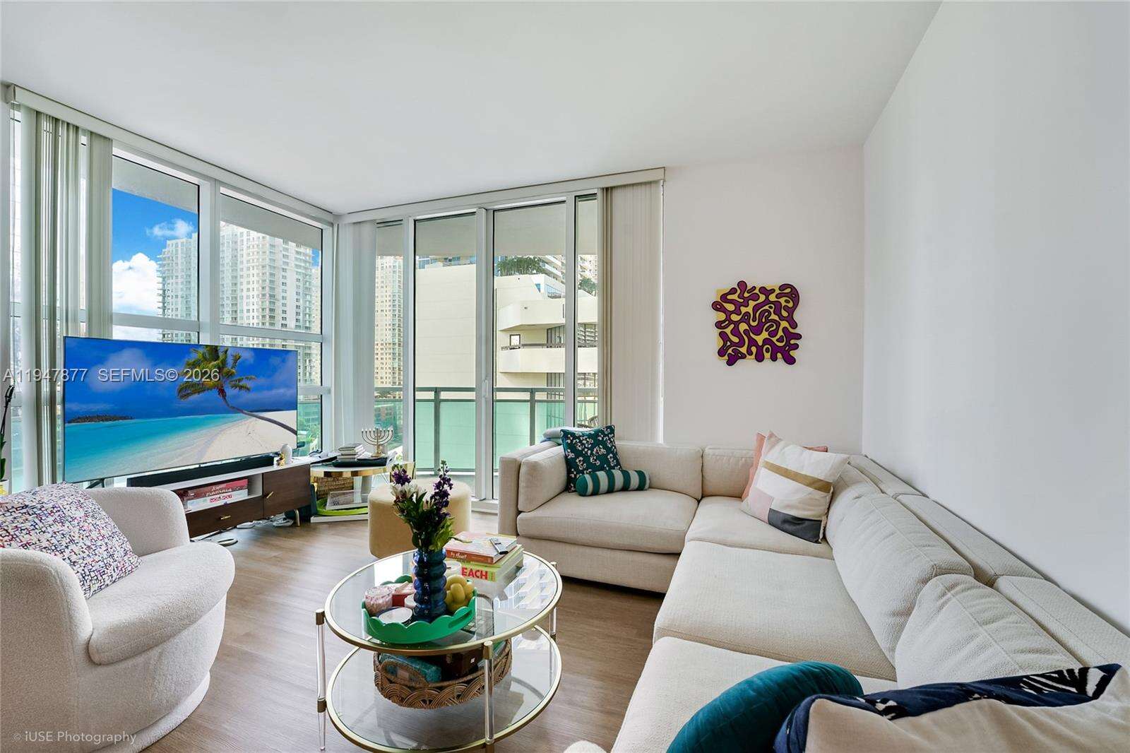 The Plaza On Brickell West at 951 Brickell Ave, Miami, FL 33131 - For Sale photo 9