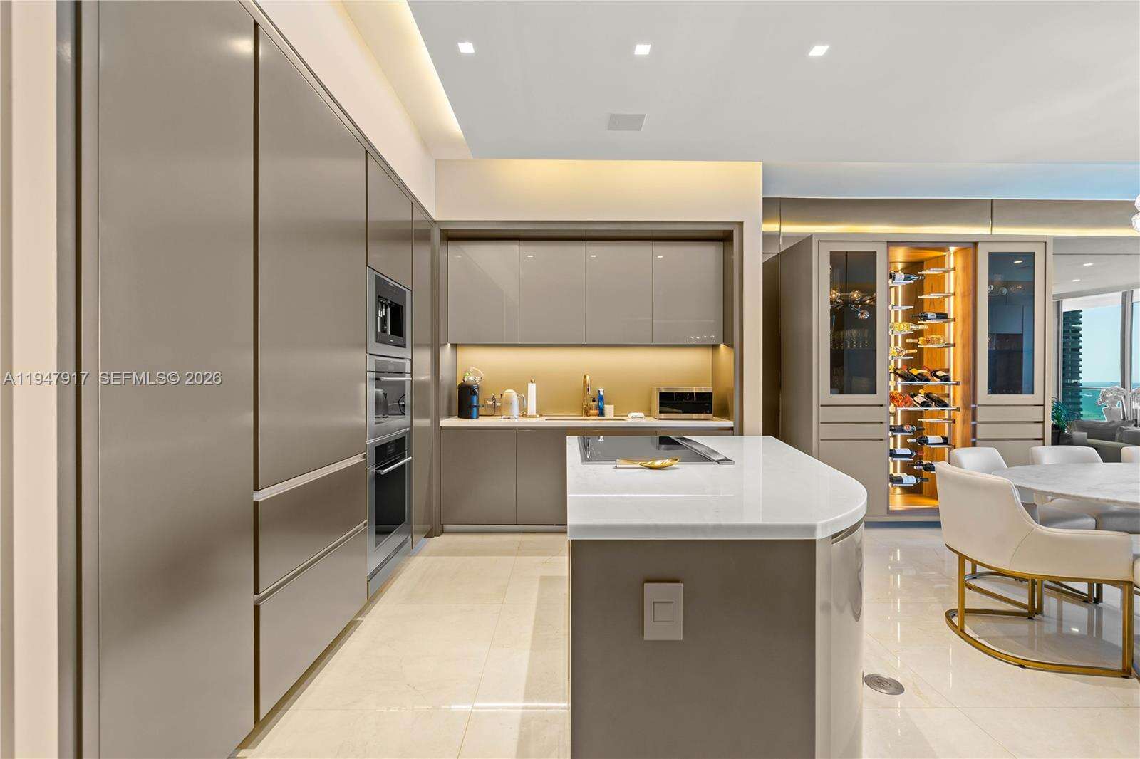 18975 COLLINS - 18975 Collins Ave, Sunny Isles Beach, FL 33160 | Picture 12