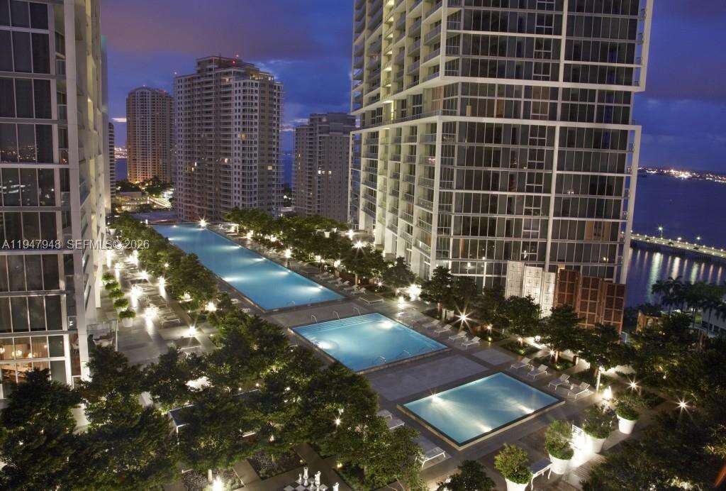 Icon Brickell 3 at 485 Brickell Ave, Miami, FL 33131 - For Sale photo 9