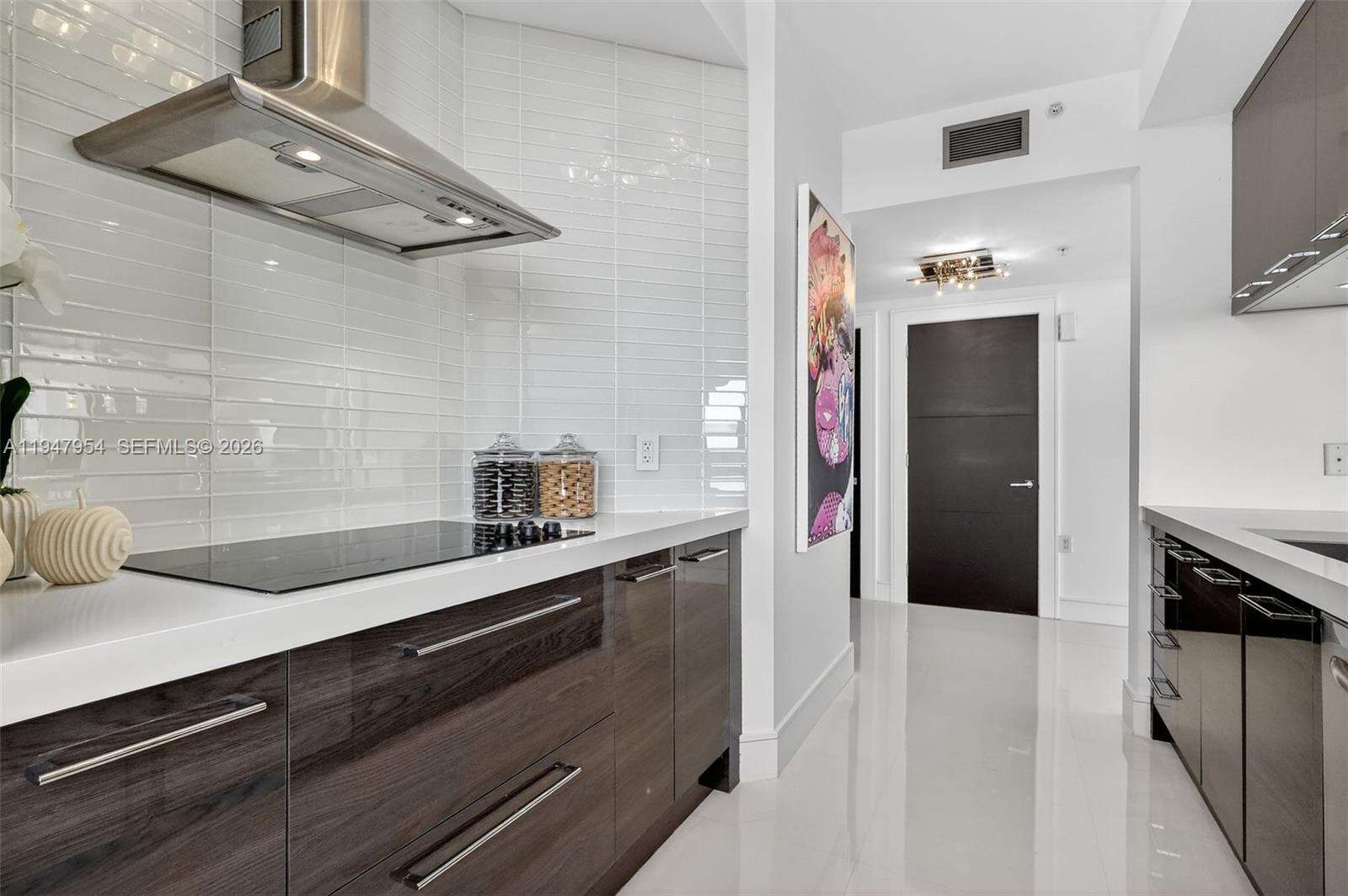 SAYAN - 16275 Collins Ave, Sunny Isles Beach, FL 33160 | Picture 13