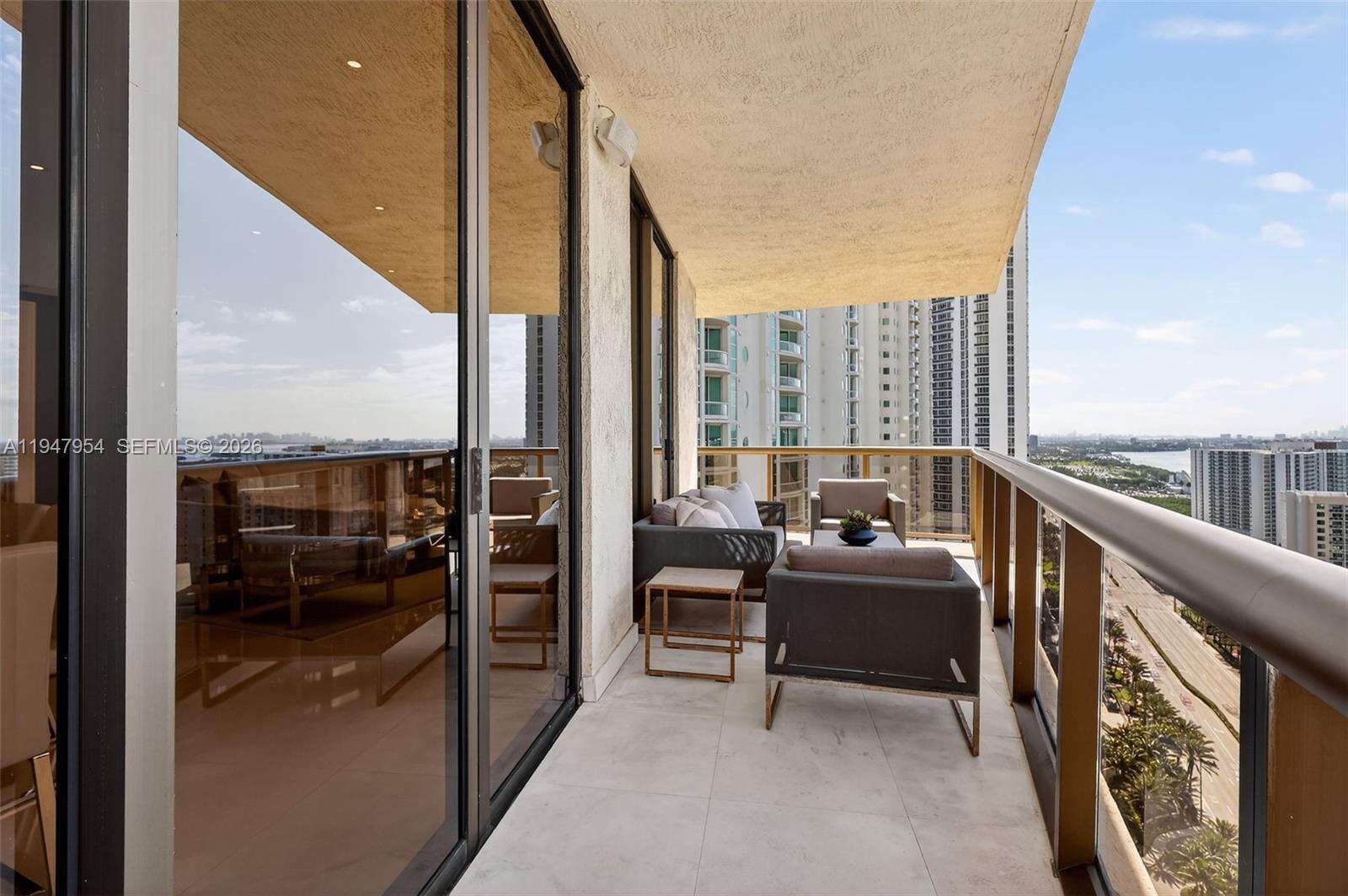 SAYAN - 16275 Collins Ave, Sunny Isles Beach, FL 33160 | Picture 18