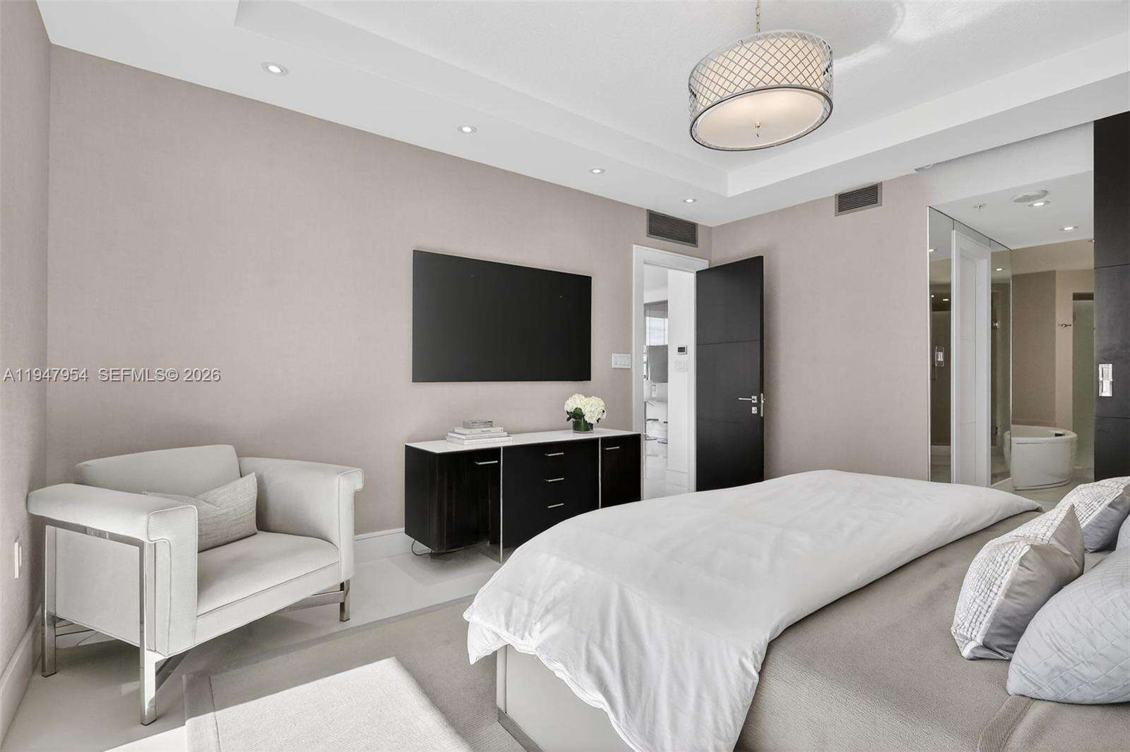 SAYAN - 16275 Collins Ave, Sunny Isles Beach, FL 33160 | Picture 22