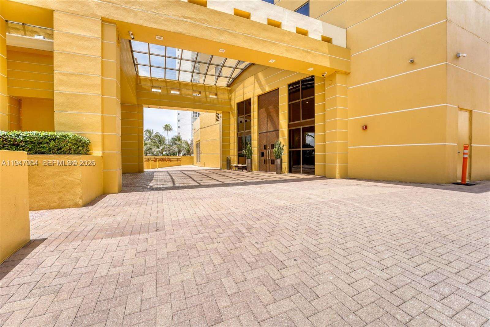 SAYAN - 16275 Collins Ave, Sunny Isles Beach, FL 33160 | Picture 59