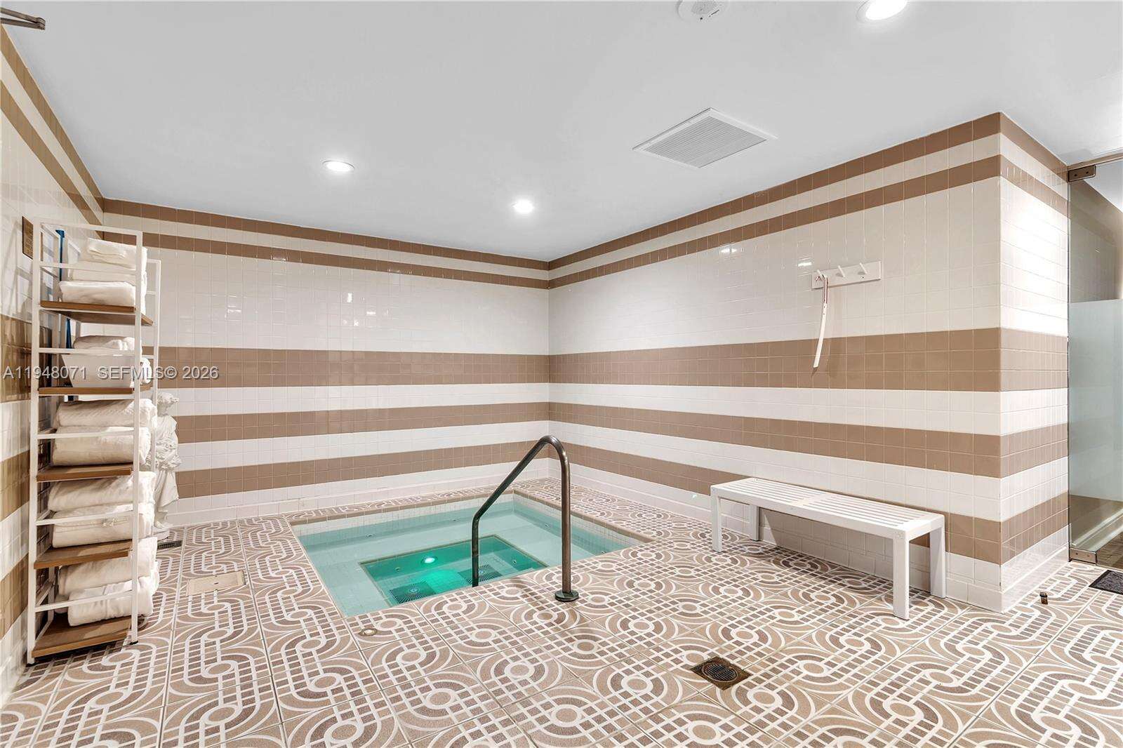 THE PALACE AT BAL HARBOUR - 10101 Collins Ave, Bal Harbour, FL 33154 | Picture 91