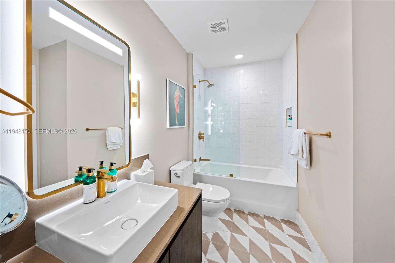 Natiivo | Gale Miami at 159 6 St, Miami, FL 33132 - For Sale photo 14