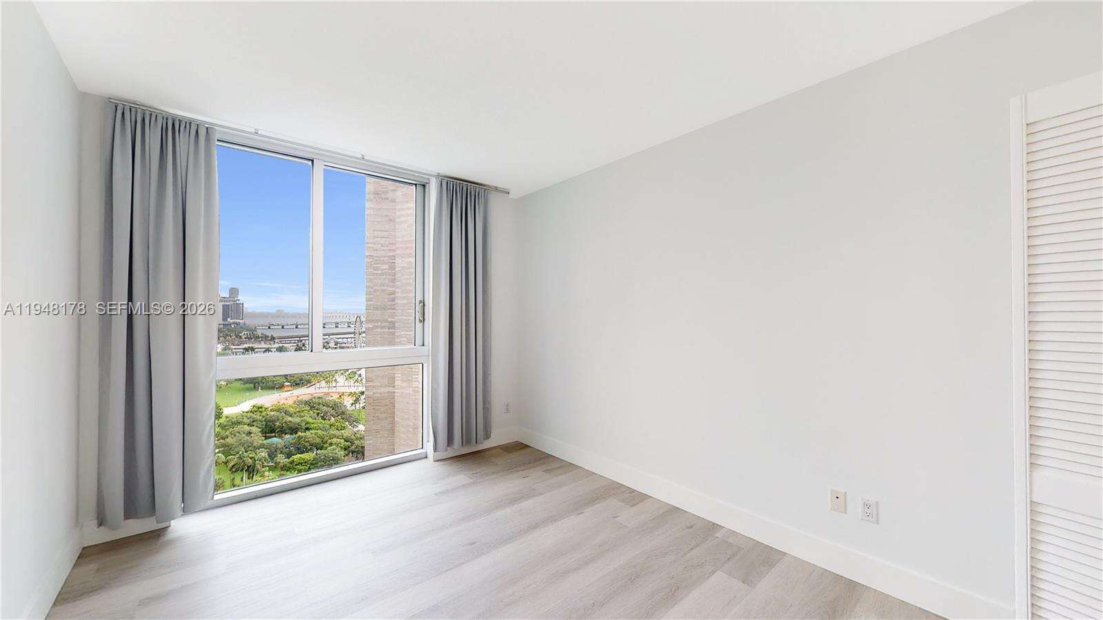 ONE MIAMI WEST - 325 Biscayne Blvd, Miami, FL 33131 | Picture 13