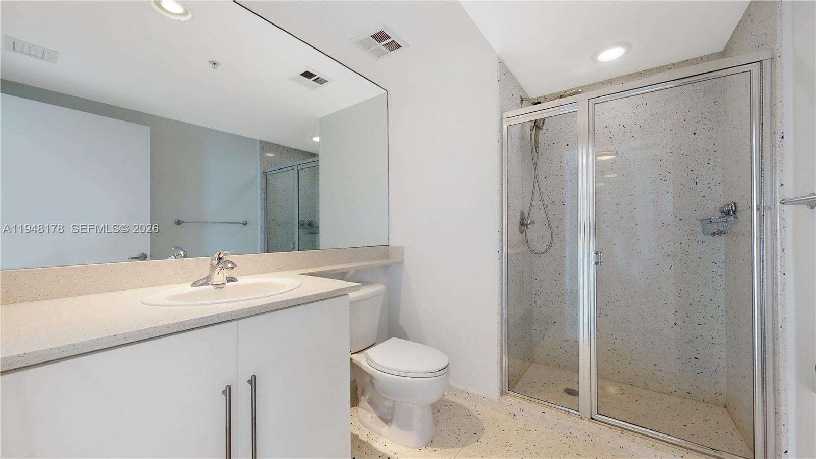 ONE MIAMI WEST - 325 Biscayne Blvd, Miami, FL 33131 | Picture 19