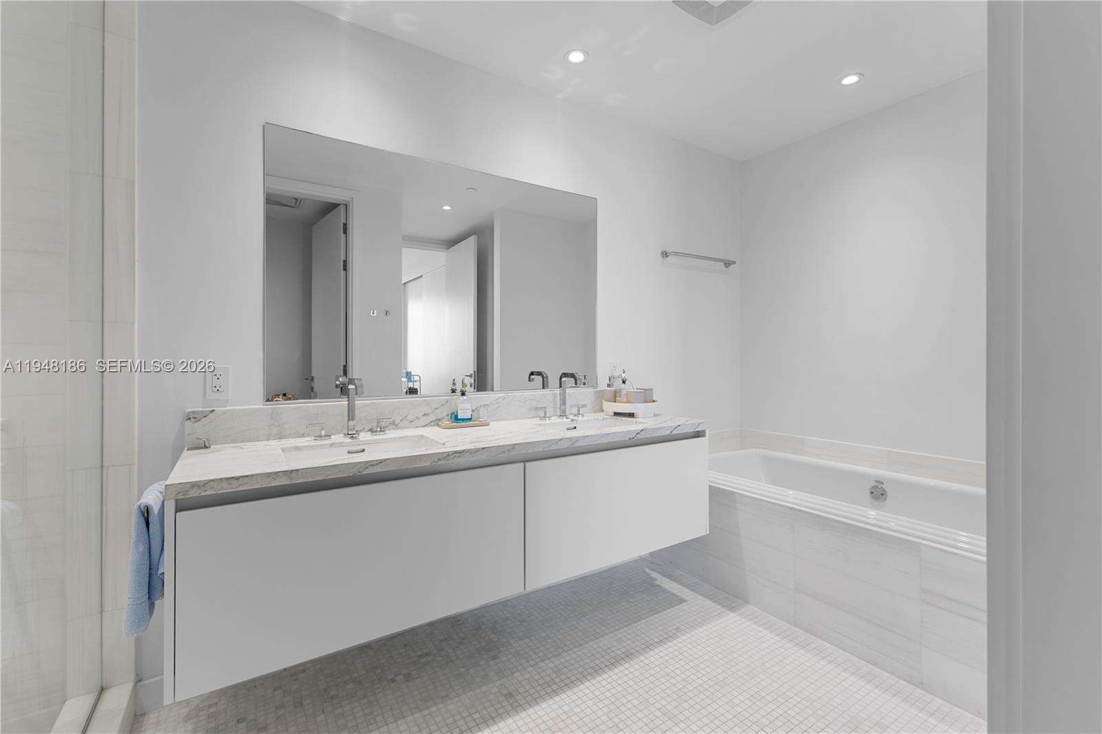 MISSONI BAIA - 700 26 Ter, Miami, FL 33137 | Picture 21