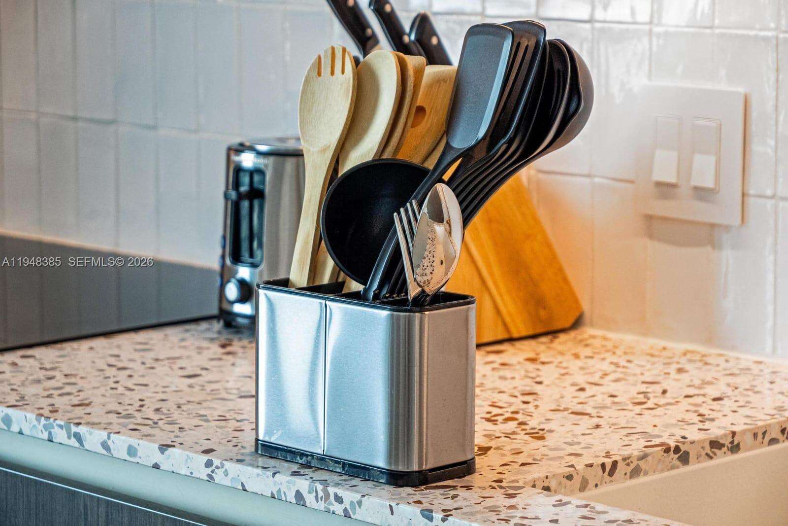 159 NE 6TH STREET - 159 6 St, Miami, FL 33132 | Picture 34