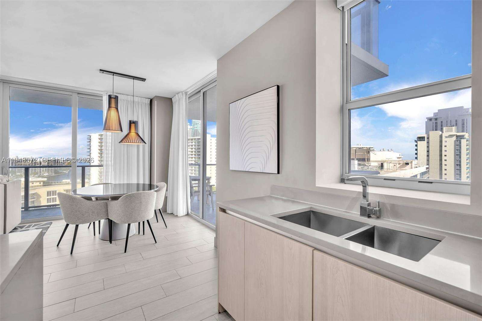 Hyde Beach House at 4010 Ocean Dr, Hollywood, FL 33019 - For Sale photo 12