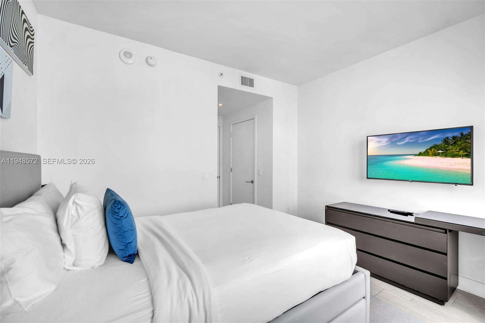 Hyde Beach House at 4010 Ocean Dr, Hollywood, FL 33019 - For Sale photo 18